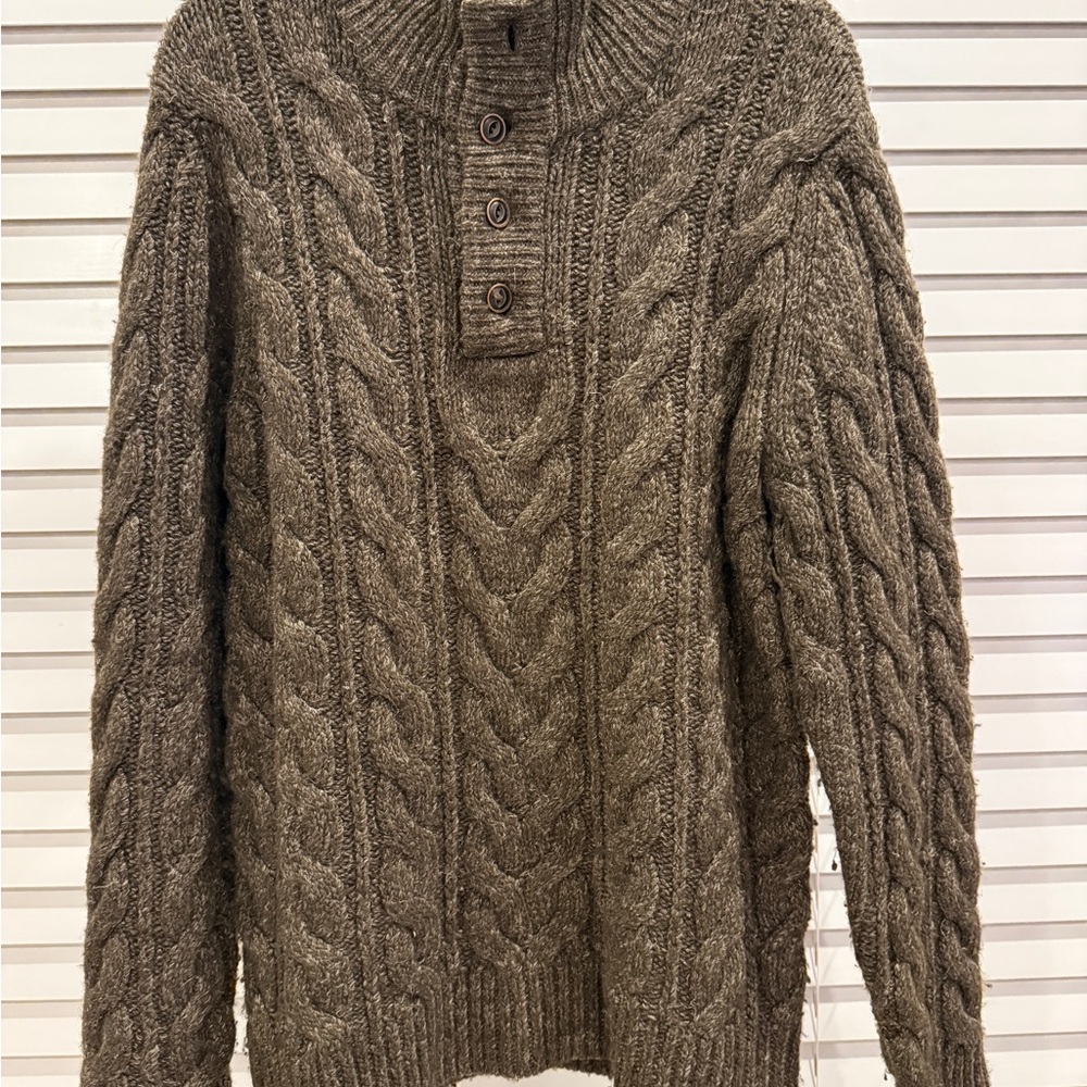 LL Bean Signature Men's Cable Knit Sweater